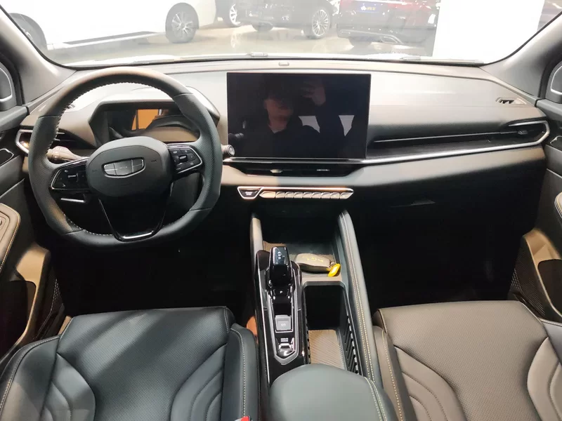 GEELY Coolray 2025 car image #8