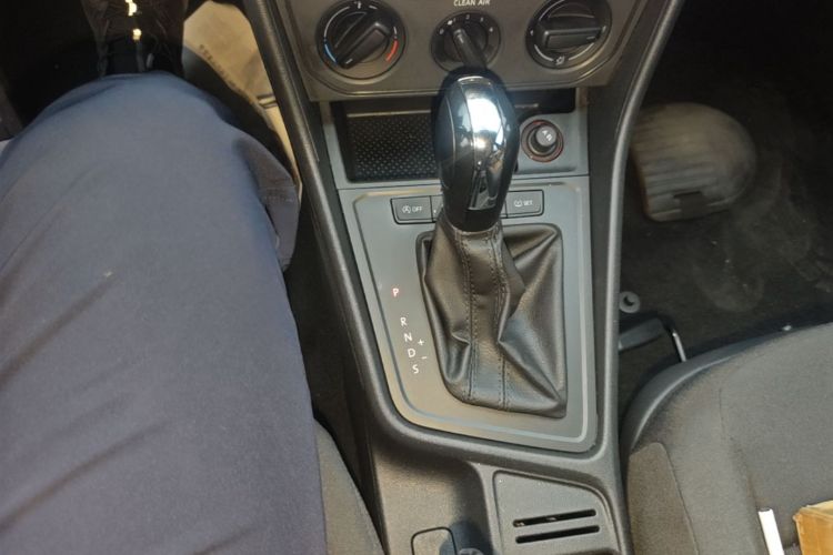 Volkswagen Lavida 2023 car image #14