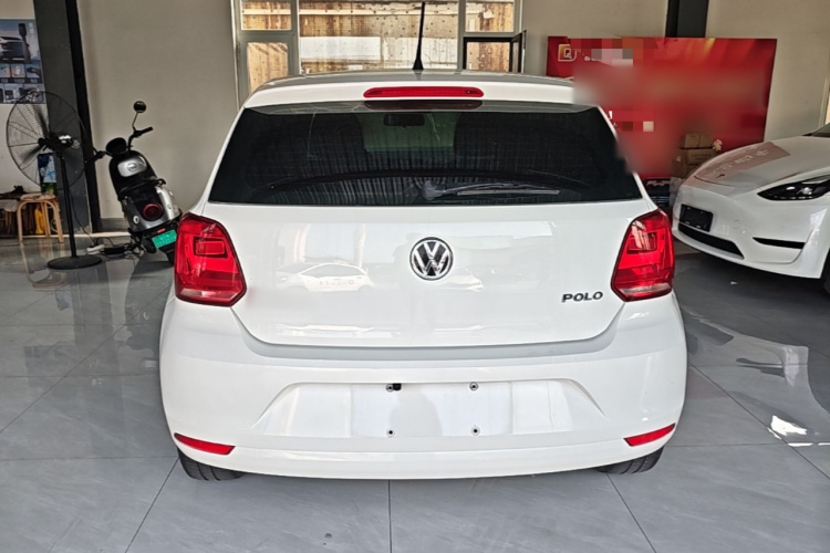 Volkswagen Polo 2017 car image #6