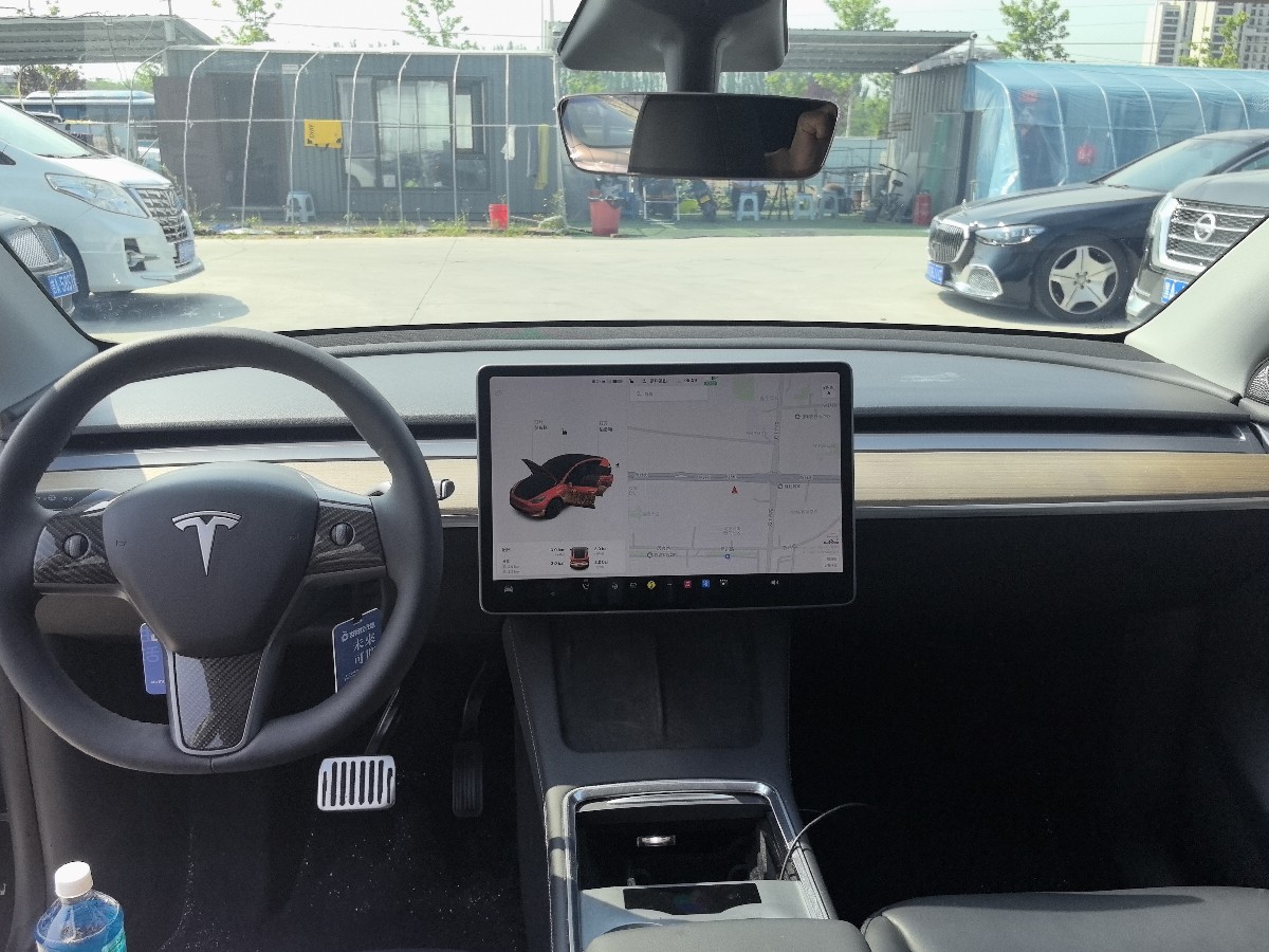 Tesla Model Y 2021 car image #4