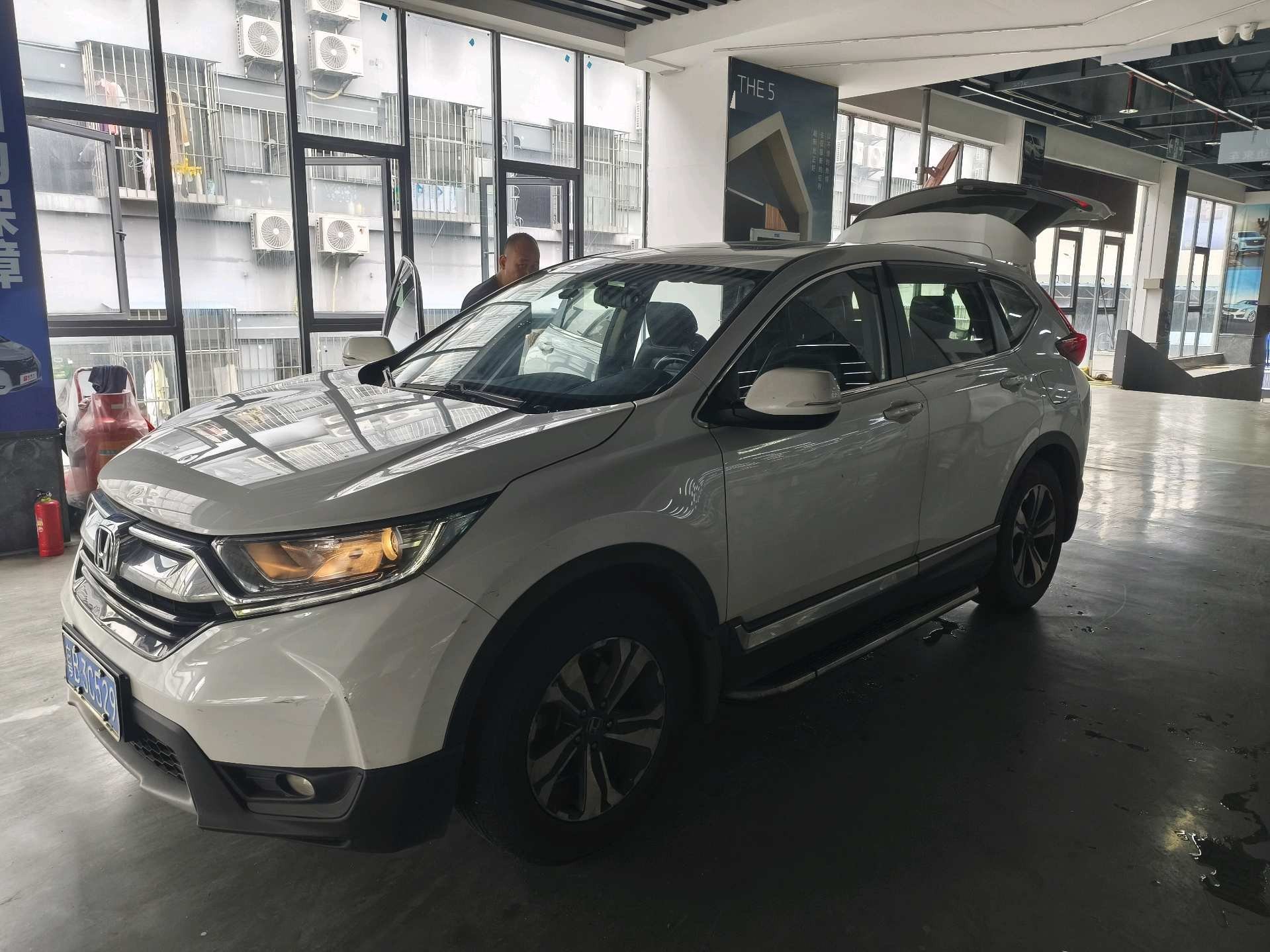 2018 2018 car image