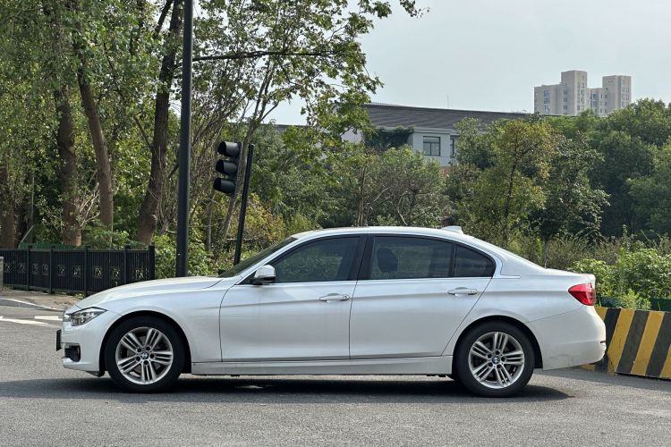 BMW 3 Series 2017 #6 BMW 3 Series 2017 car image #6