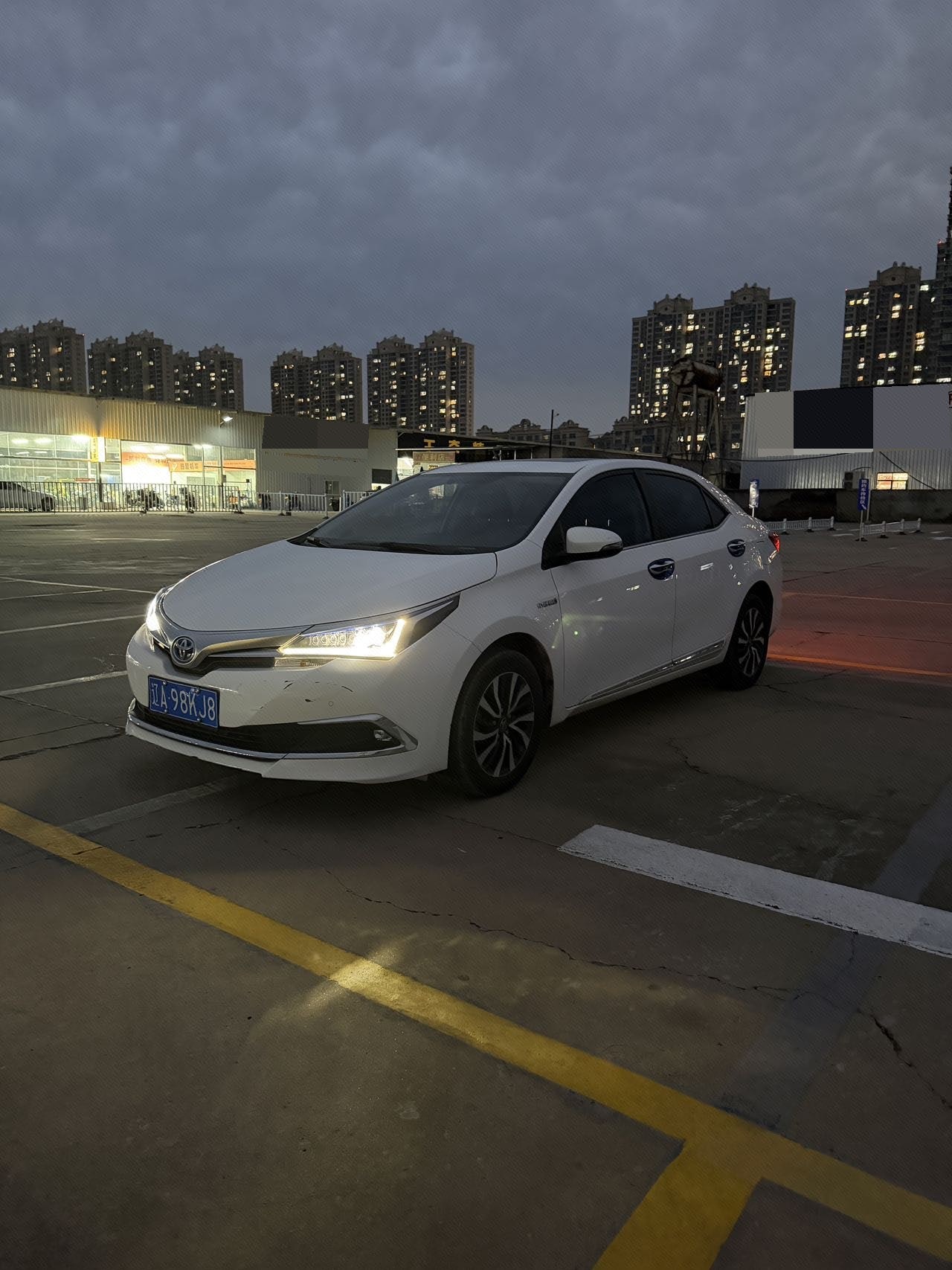 Toyota Corolla 2018 car image 