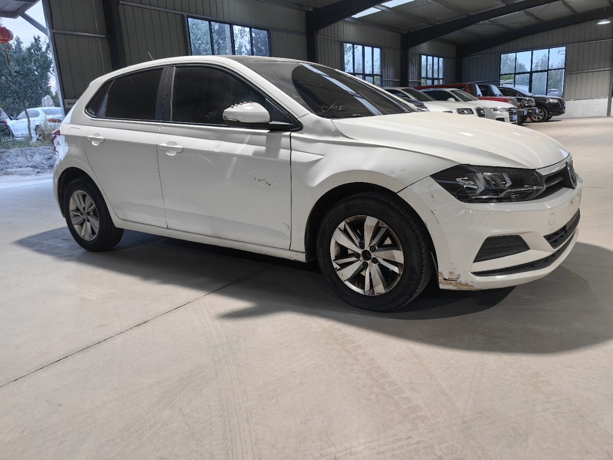 Volkswagen Polo 2021 car image #3
