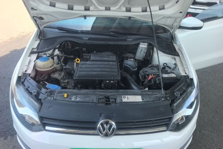 Volkswagen Polo 2017 car image #20
