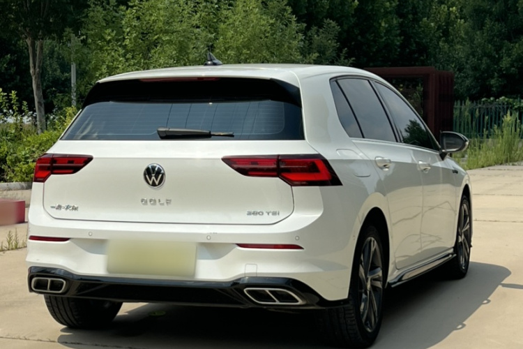 Volkswagen Golf 2022 car image #8