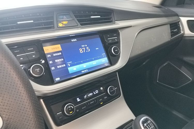 GEELY Emgrand GL 2017 car image #13