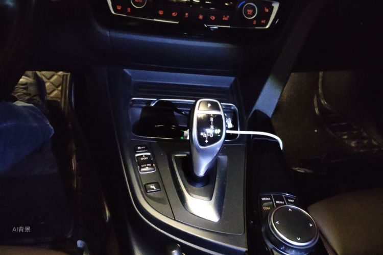 BMW 3 Series 2019 #16 BMW 3 Series 2019 car image #16