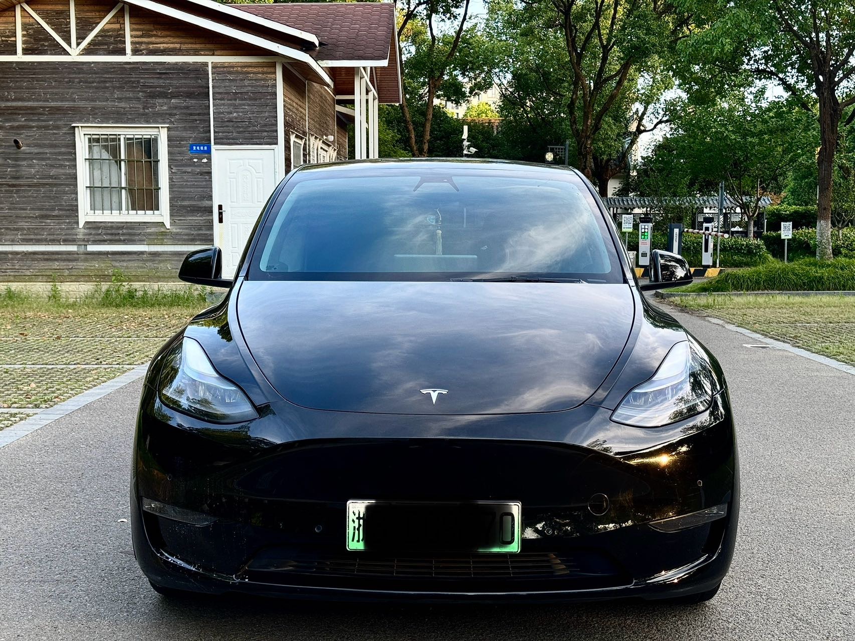 Tesla Model Y 2022 #3 Tesla Model Y 2022 car image #3