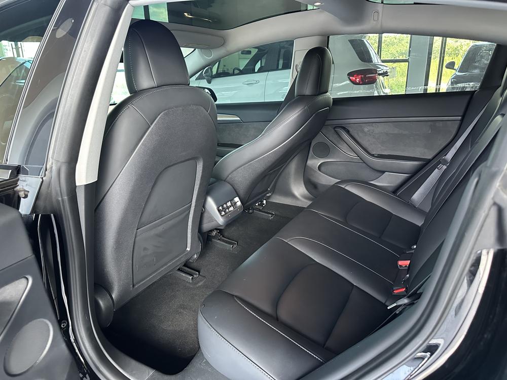Tesla Model 3 2023 #13 Tesla Model 3 2023 car image #13