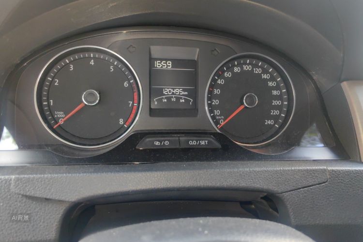 Volkswagen Santana 2017 car image #13