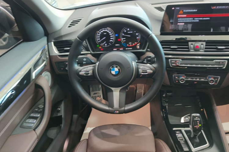 BMW X1 2021 car image #15
