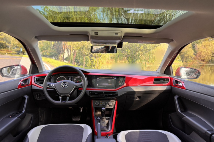 Volkswagen Polo 2021 car image #26