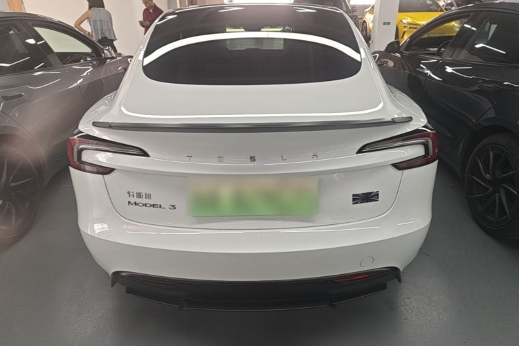 Tesla Model 3 2024 car image #6