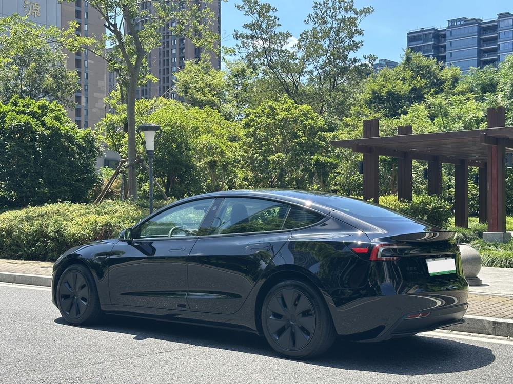 Tesla Model 3 2025 #4 Tesla Model 3 2025 car image #4