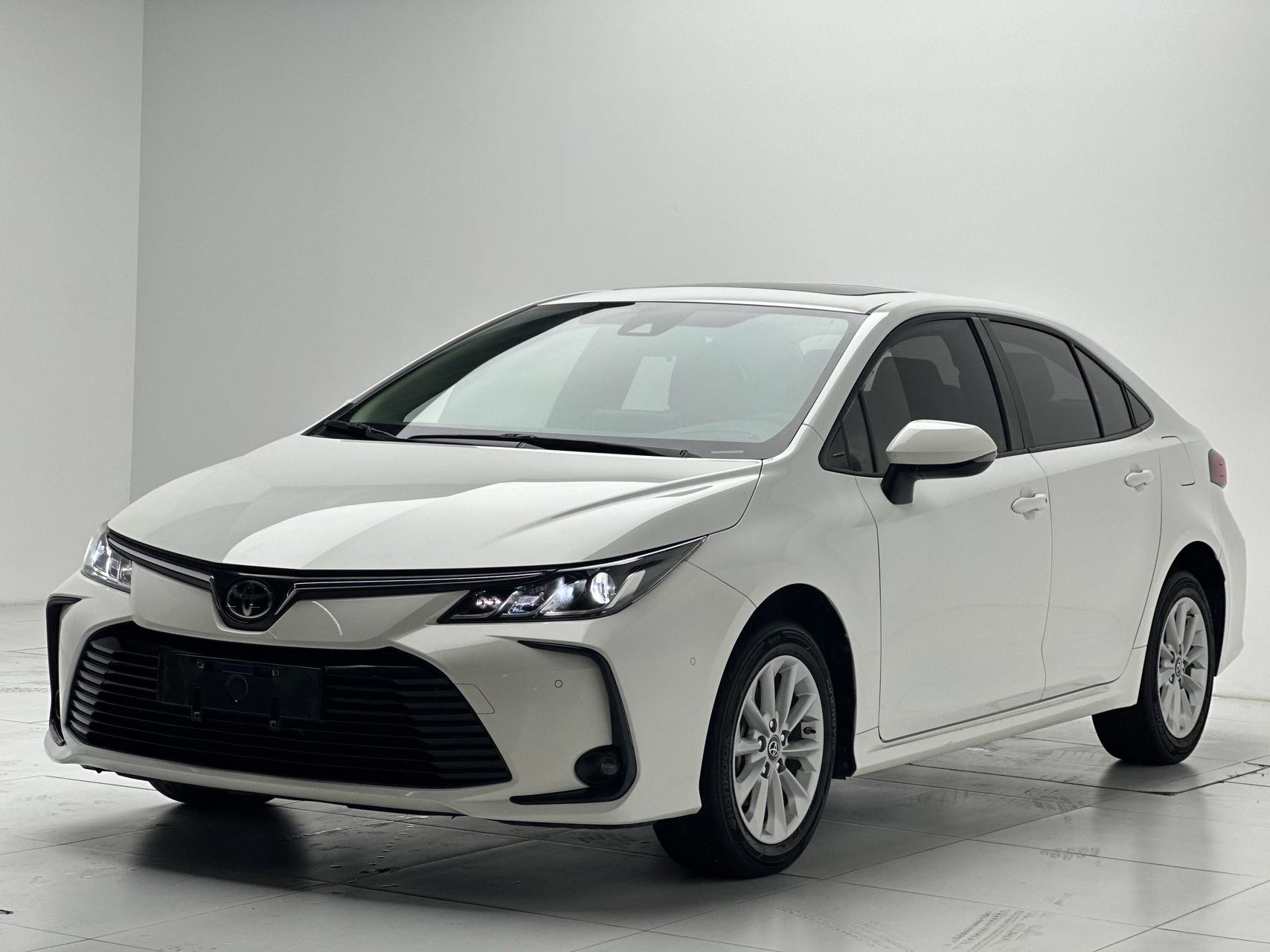 Toyota Corolla 2022 car image #2