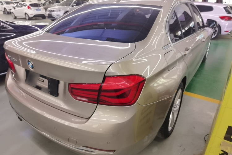 BMW 3 Series 2017 #5 BMW 3 Series 2017 car image #5
