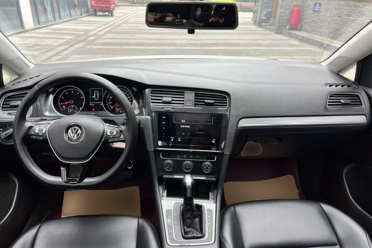 Volkswagen Golf 2020 #10 Volkswagen Golf 2020 car image #10