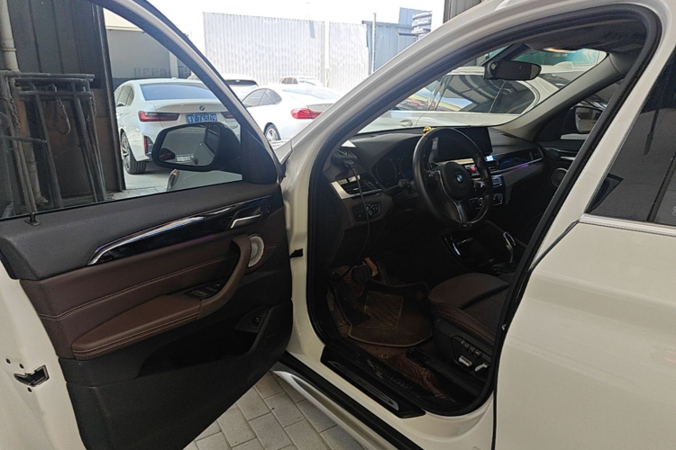 BMW X1 2021 #16 BMW X1 2021 car image #16