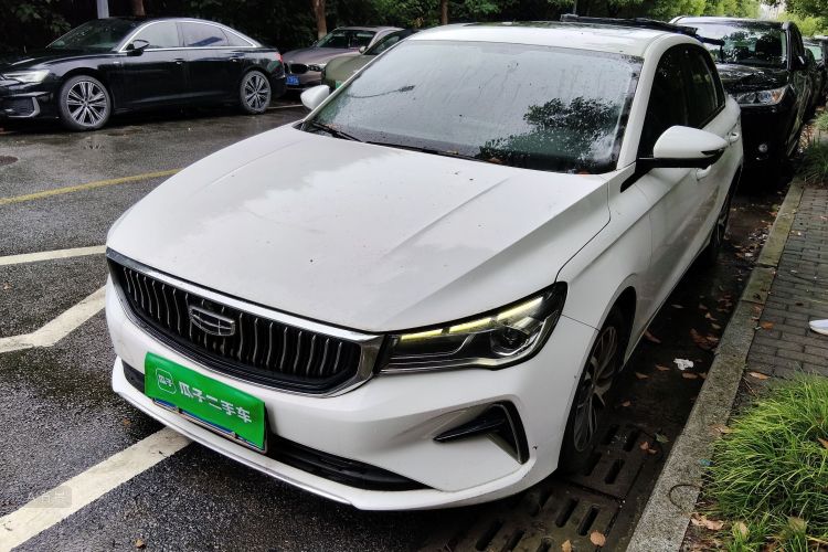 GEELY Emgrand 2022 car image #2