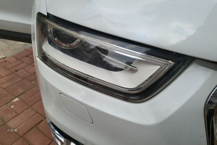 Audi Q3 2016 car image #8