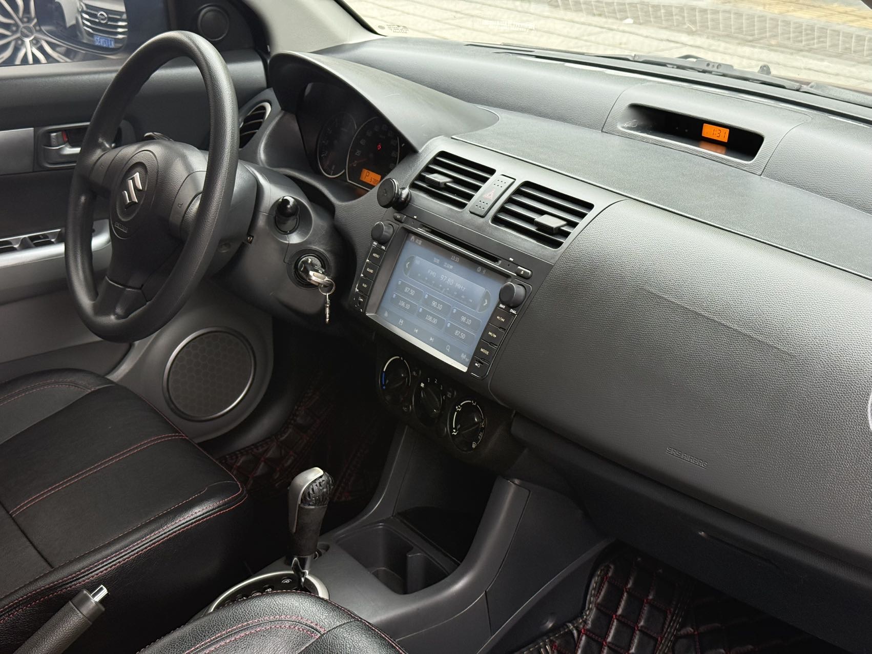 Suzuki Swift 2017 #6 Suzuki Swift 2017 car image #6