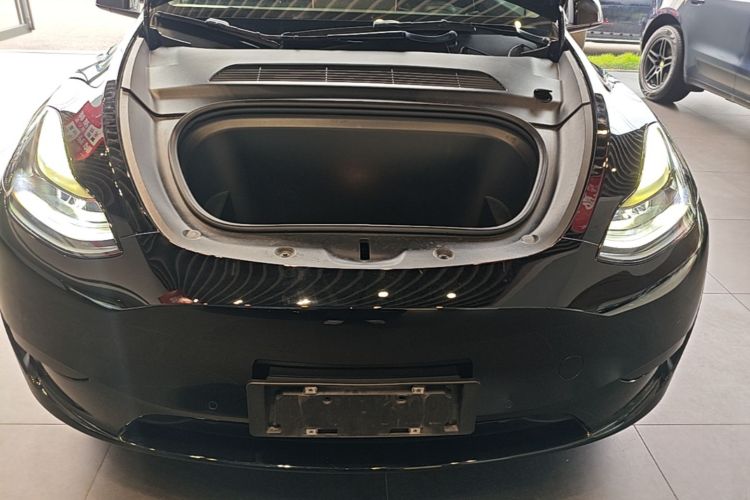 Tesla Model Y 2022 #22 Tesla Model Y 2022 car image #22