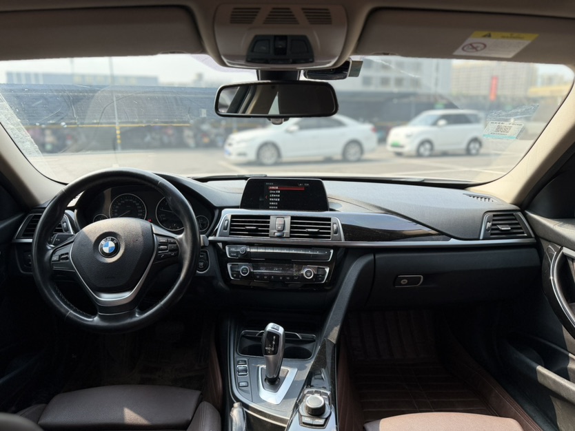 BMW 3 Series 2017 #4 BMW 3 Series 2017 car image #4