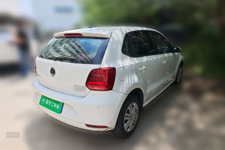 Volkswagen Polo 2017 car image #7