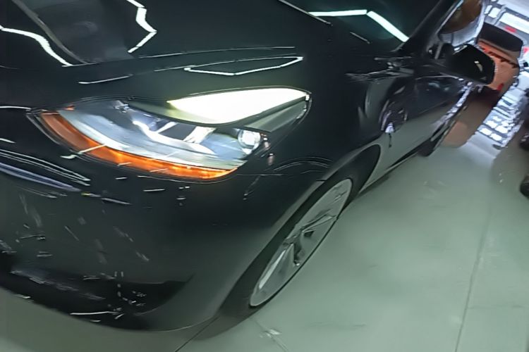 Tesla Model 3 2021 car image #23