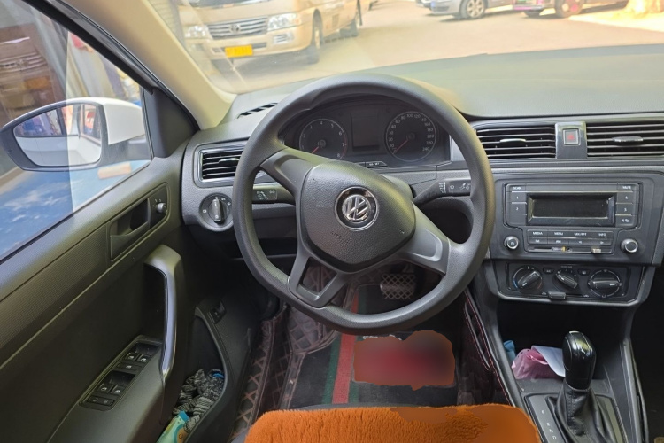 Volkswagen Santana 2018 car image #11