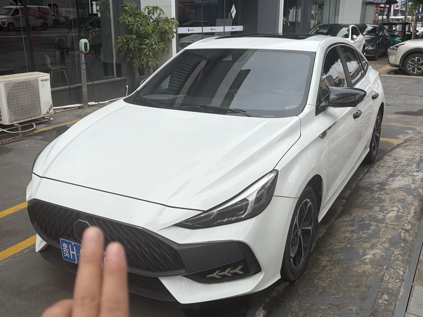 MG 5 2023 immagine di auto 