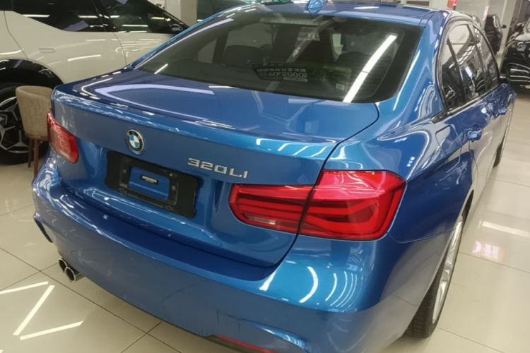 BMW 3 Series 2017 صورة سيارة #5
