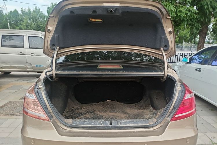 GEELY Emgrand 2015 car image #19