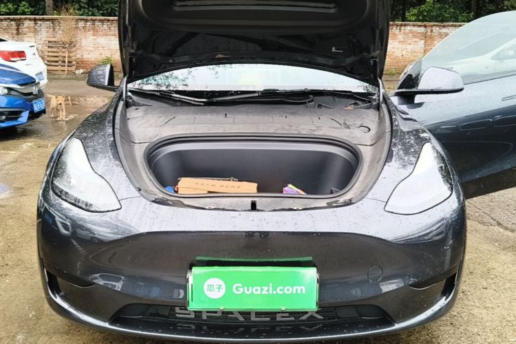 Tesla Model Y 2024 car image #22
