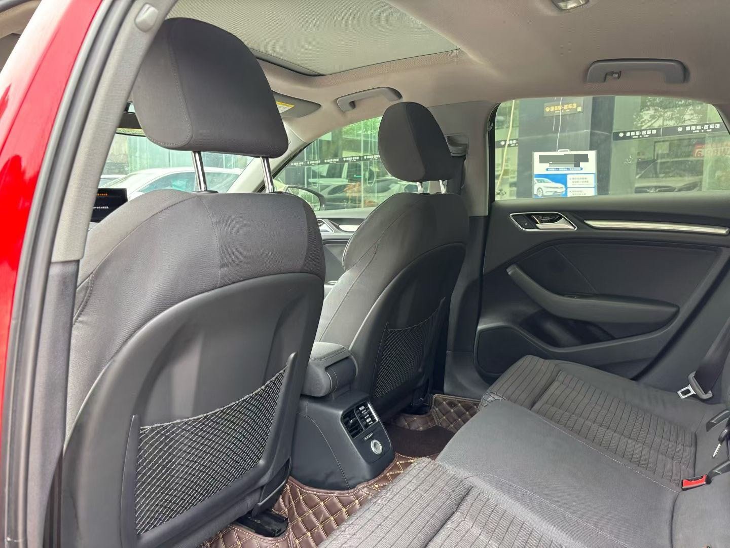 Audi A3 2018 car image #2