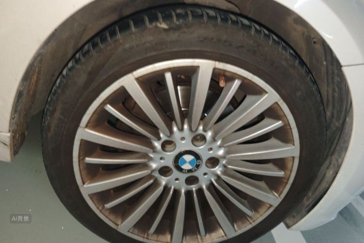 BMW 3 Series 2018 car image #9