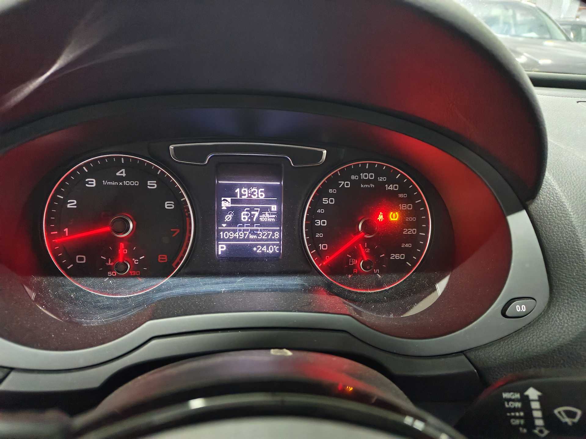 Audi Q3 2018 #9 Audi Q3 2018 car image #9