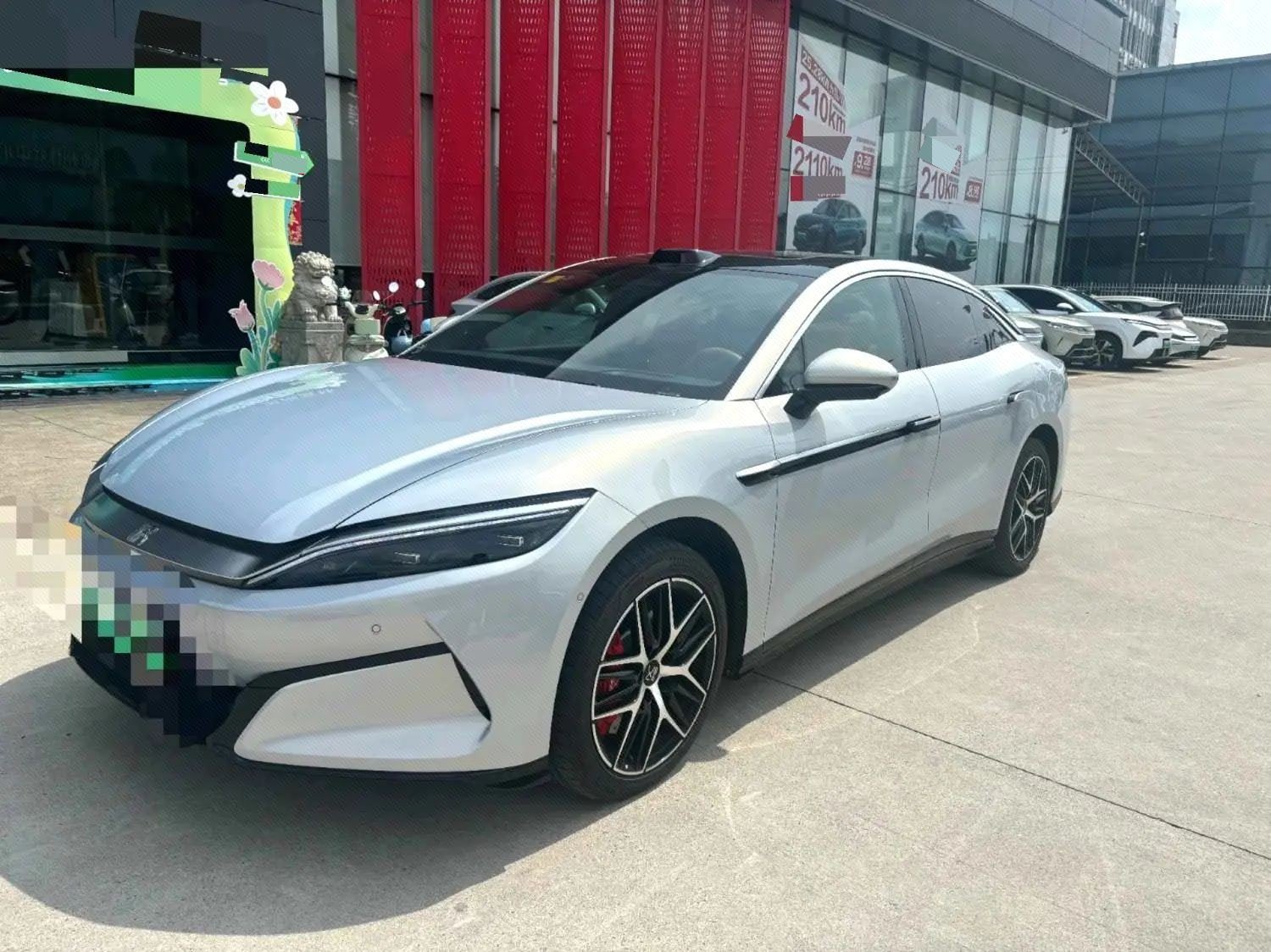 BYD HanL 2025 BYD HanL 2025 car image