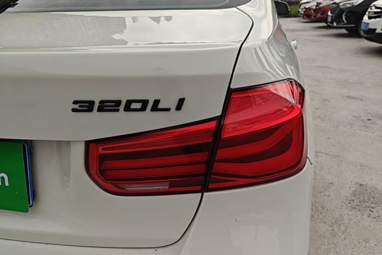 BMW 3 Series 2019 #8 BMW 3 Series 2019 car image #8