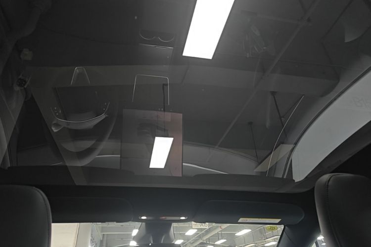 Tesla Model Y 2026 car image #18