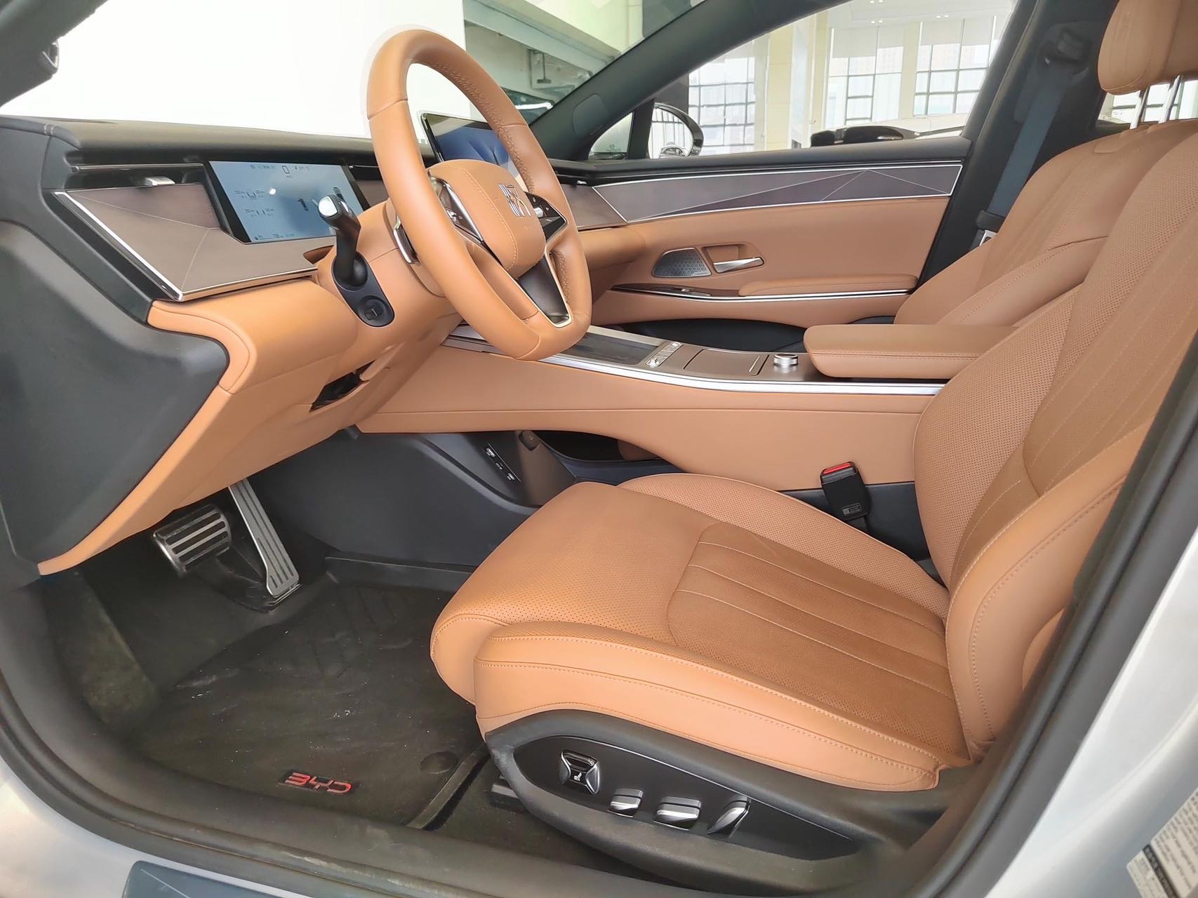 BYD HanL 2025 car image #5