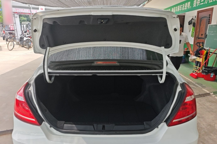 GEELY Emgrand 2016 #19 GEELY Emgrand 2016 car image #19