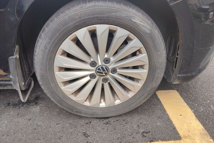Volkswagen Lavida 2021 car image #9