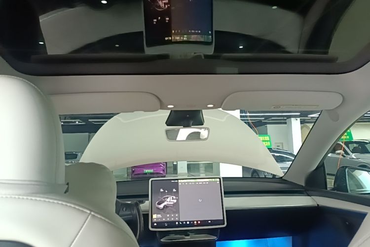 Tesla Model Y 2023 #18 Tesla Model Y 2023 car image #18
