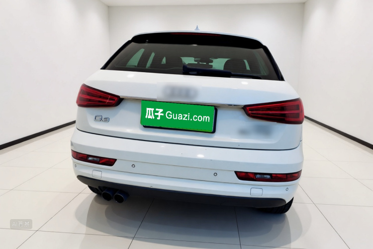 Audi Q3 2018 car image #6