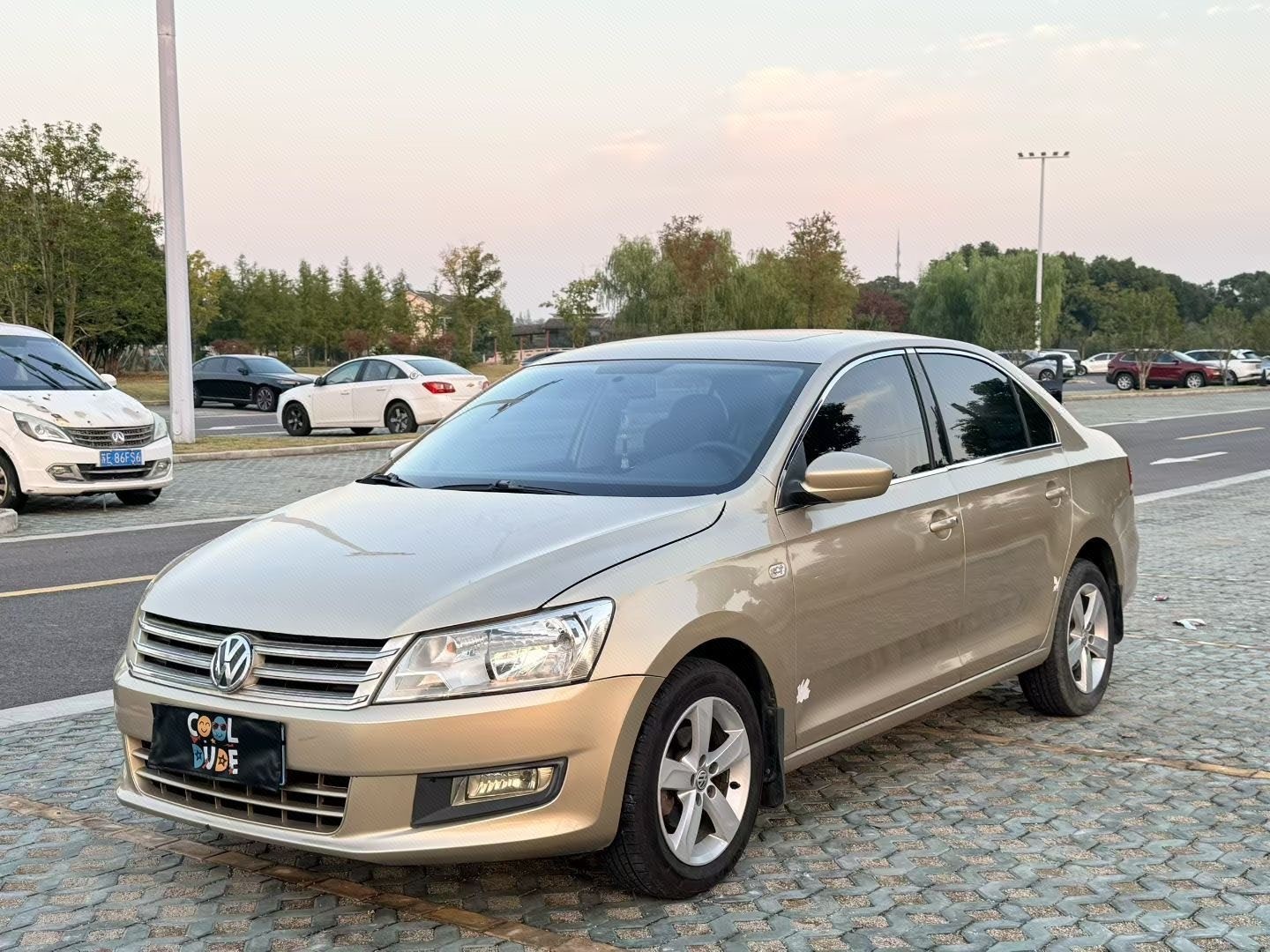 Volkswagen Santana 2014 Volkswagen Santana 2014 car image