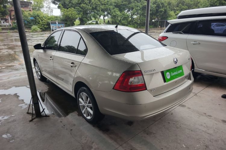 Skoda Rapid 2017 #5 Skoda Rapid 2017 car image #5