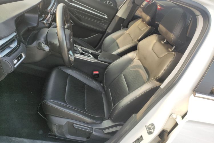 GEELY Emgrand 2022 #15 GEELY Emgrand 2022 car image #15