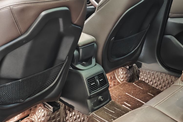 BMW X1 2018 car image #19
